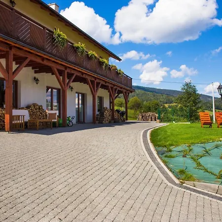 Oda ve Kahvaltı Cudne Manowce