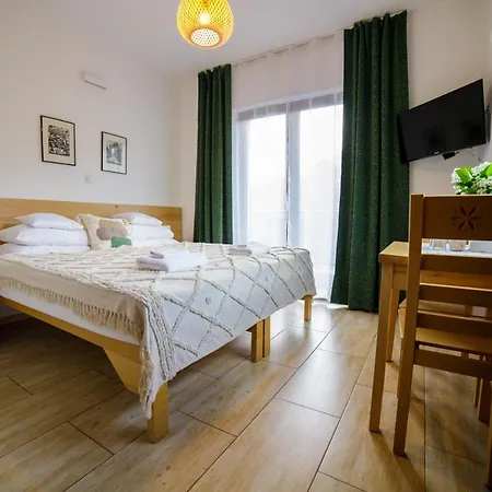 Bed and breakfast Cudne Manowce 3*