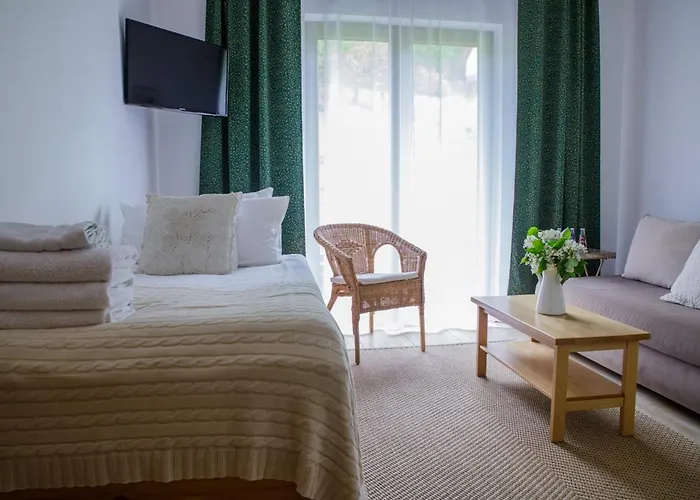 Bed & Breakfast Cudne Manowce 3*